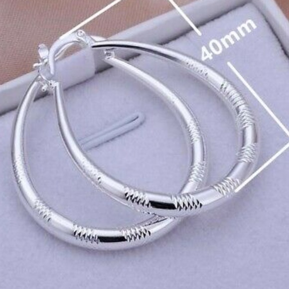 NWT 925 Silver Hoop Earring for Women A Pair/set - Picture 4 of 5